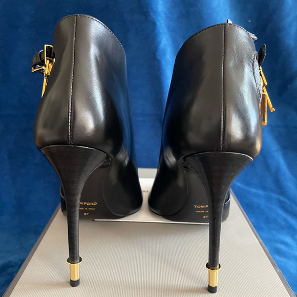 Tom Ford black sandal with gold key & lock size 37 - Picture 4 of 8